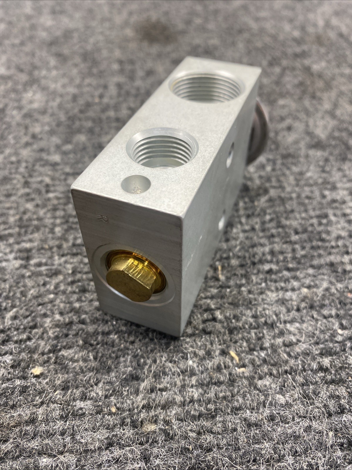 14-00301-03 Expansion Valve Fits Bobcat