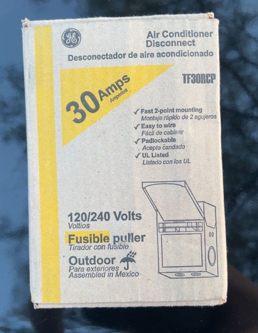 GE 30-Amp 120/240-Volt Fused AC Disconnect (model TF30RCP