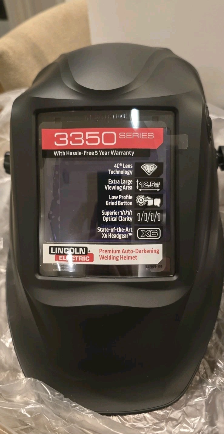 Lincoln Electric K3034-4 VIKING 3350 Auto Darkening Welding Helmet Matte Black