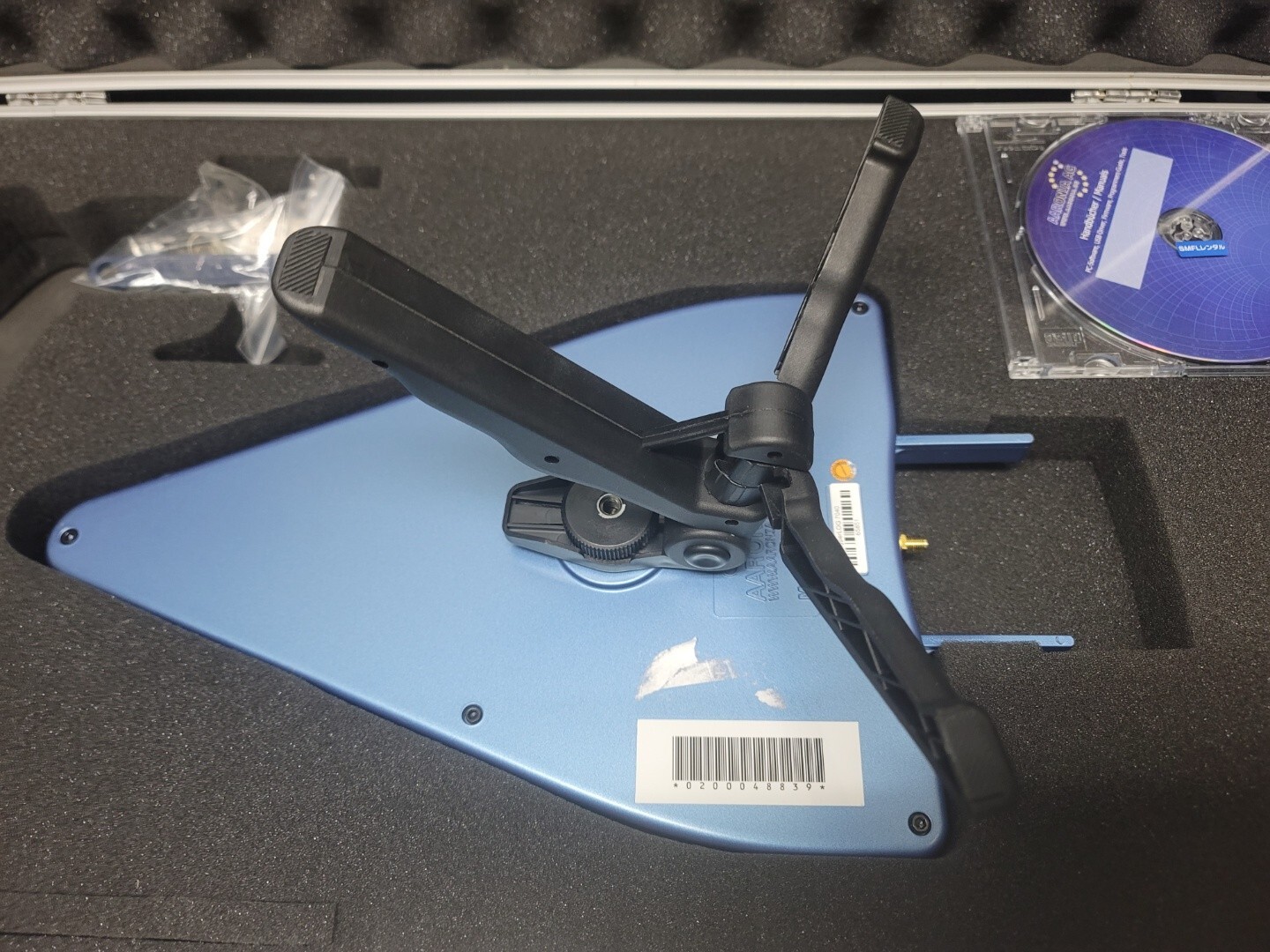 Aaronia HyperLOG 7040: 700MHz to 4GHz High-Performance EMC Antenna (5851)