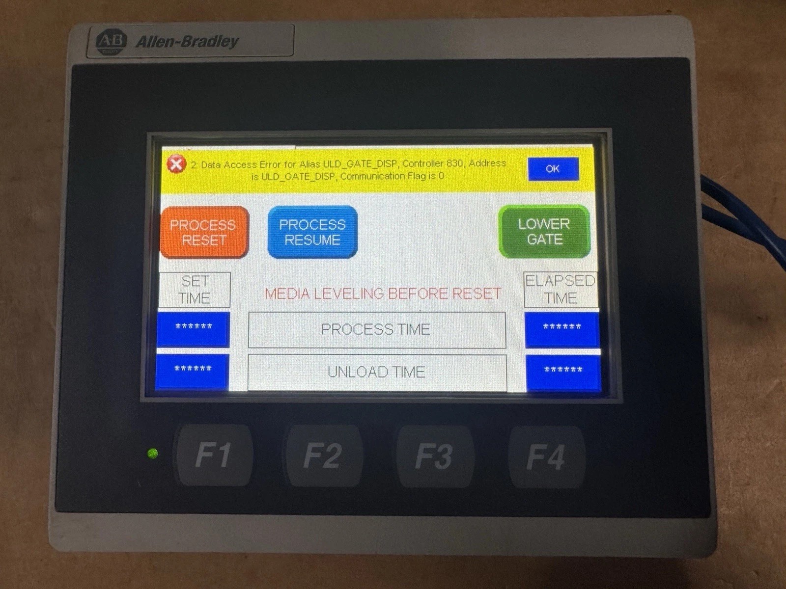 Allen Bradley 2711R-T4T PanelView 800 HMI