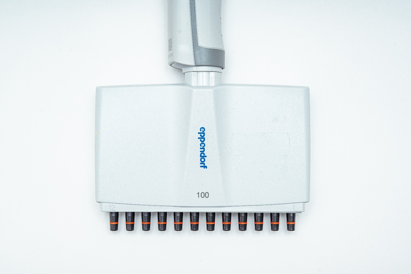 Eppendorf Research Plus Multichannel Pipettor, 12 Channel, P100