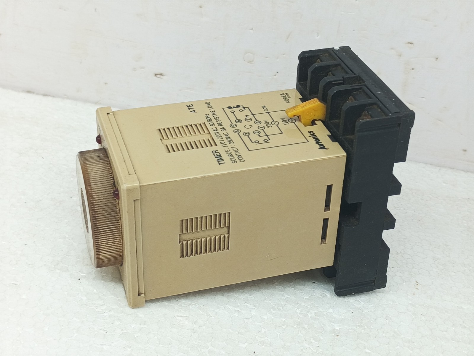 2* Lot of Autonics ATE-30M Analog Timer 0-30 min 110/220VAC 3A