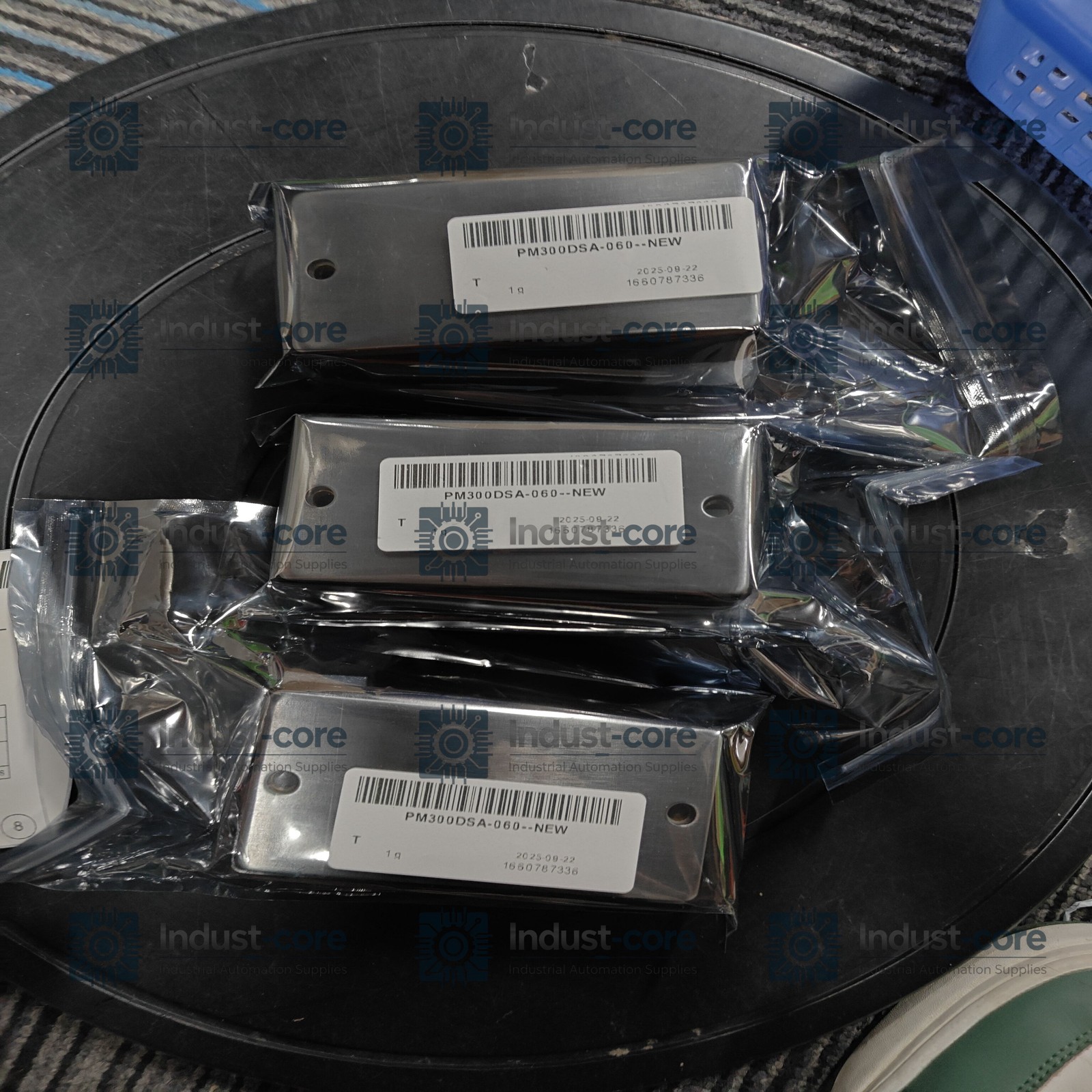 1PCS NEW PM300DSA-060 PM300DSA060 POWEREX IPM MODULE