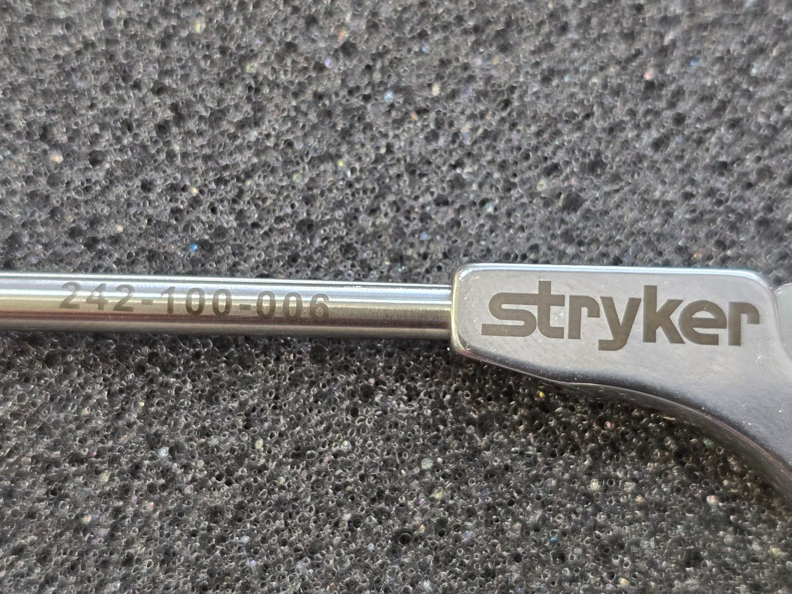 Stryker Conquest 242-100-006 Arthroscopic Punch 2.1mm Blunt Nose UP