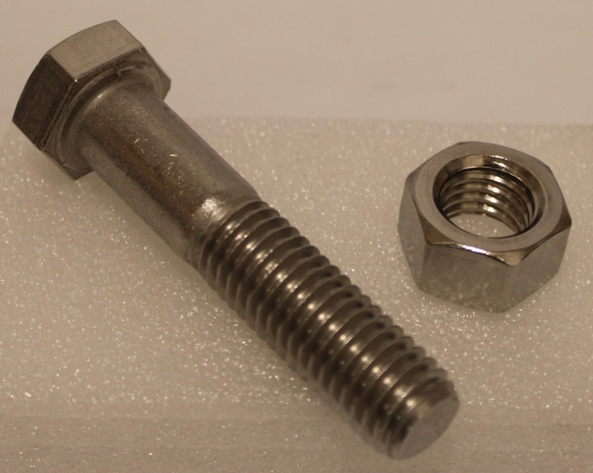 4″ Flange Bolt Kit – 4″ CL 150 T-304 SS 5/8″ x 3″ – Box of 8 Bolts & Nuts Only
