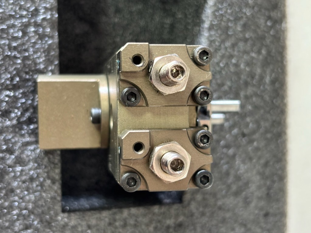 Schunk OSE-C-14-4, (354124), Pneumatic Rotary Unit, for Robotic Tooling