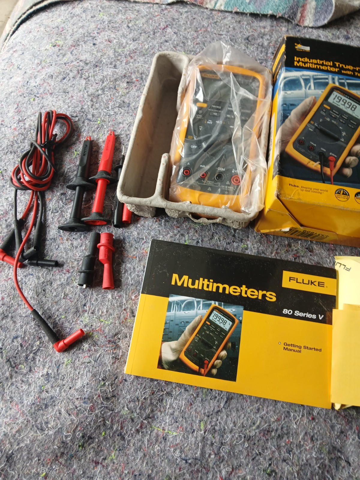 fluke 87-v industrial true rms digital multimeter Nos , Year 2007