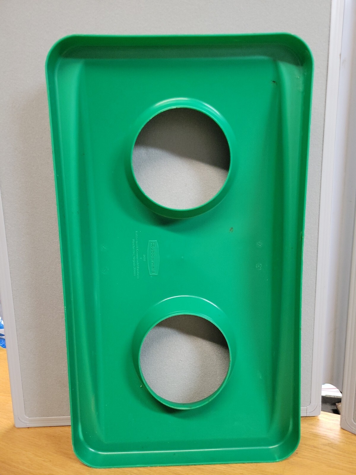 Rubbermaid Slim Jim Bottle & Can Recycling Container Lid, RCP 2692-88 GRN