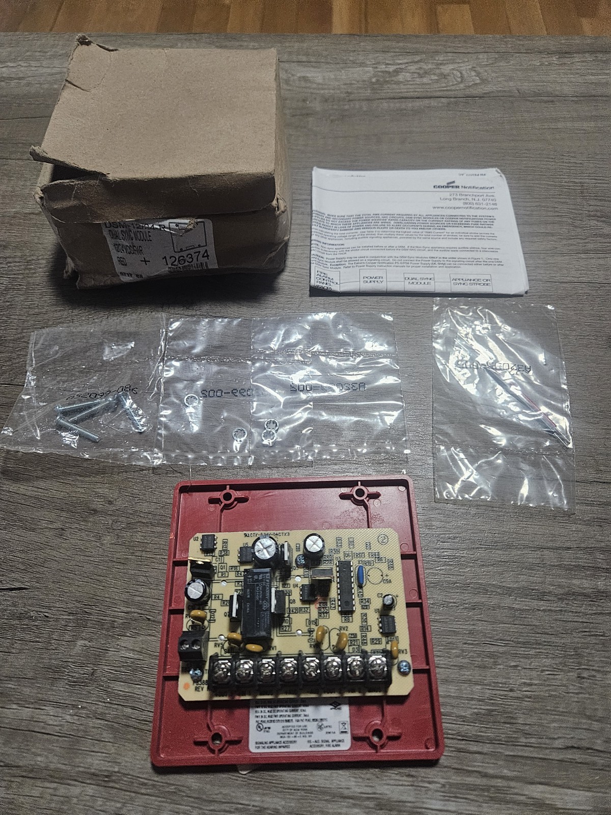 EATTON Wheelock 126374 DSM-12/24-R Dual Sync Fire Alarm Module – Red