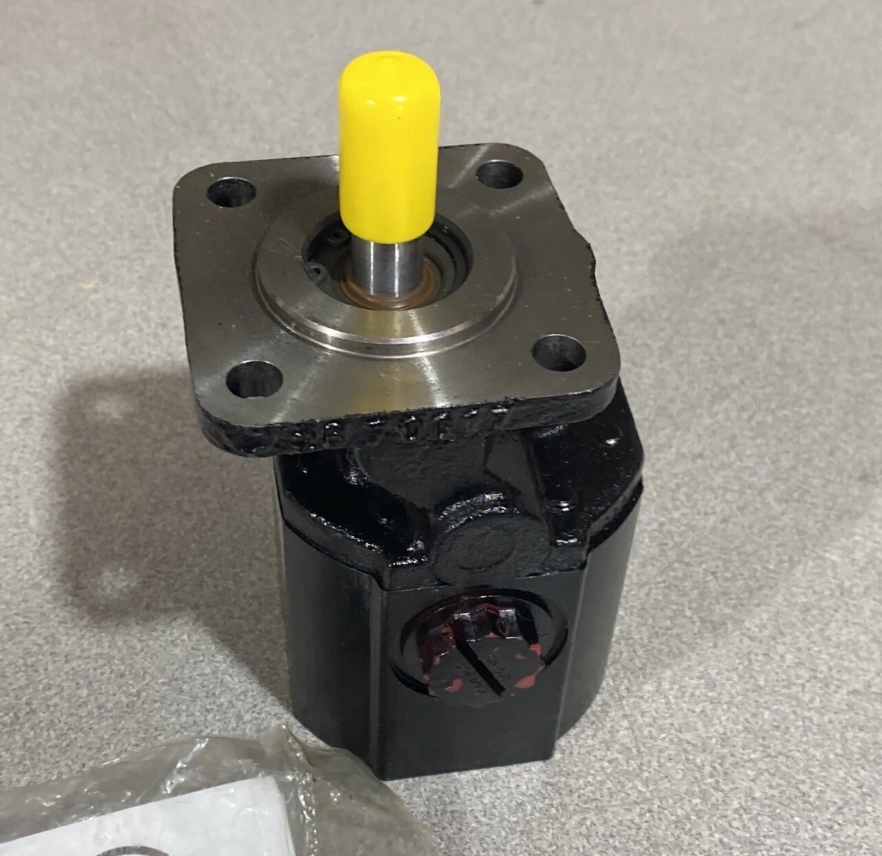 NEW CONCENTRIC ROCKFORD INC. 020318 1321082 HYDRAULIC GEAR PUMP G1236A3A100N00