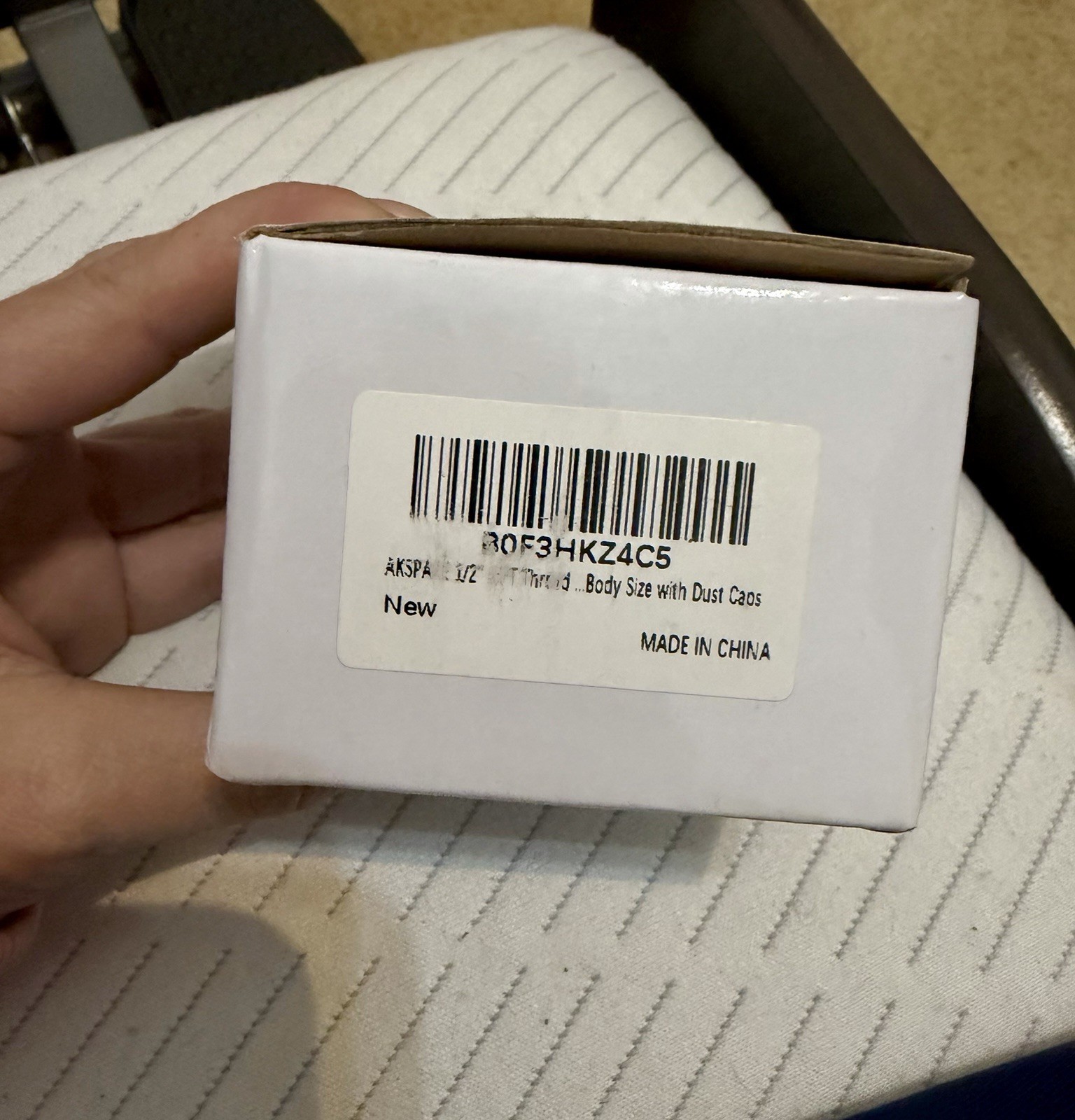 New In Box! 1/2″ NPT Thread ISO7241-B Hydraulic Quick Couplers w. Dust Caps