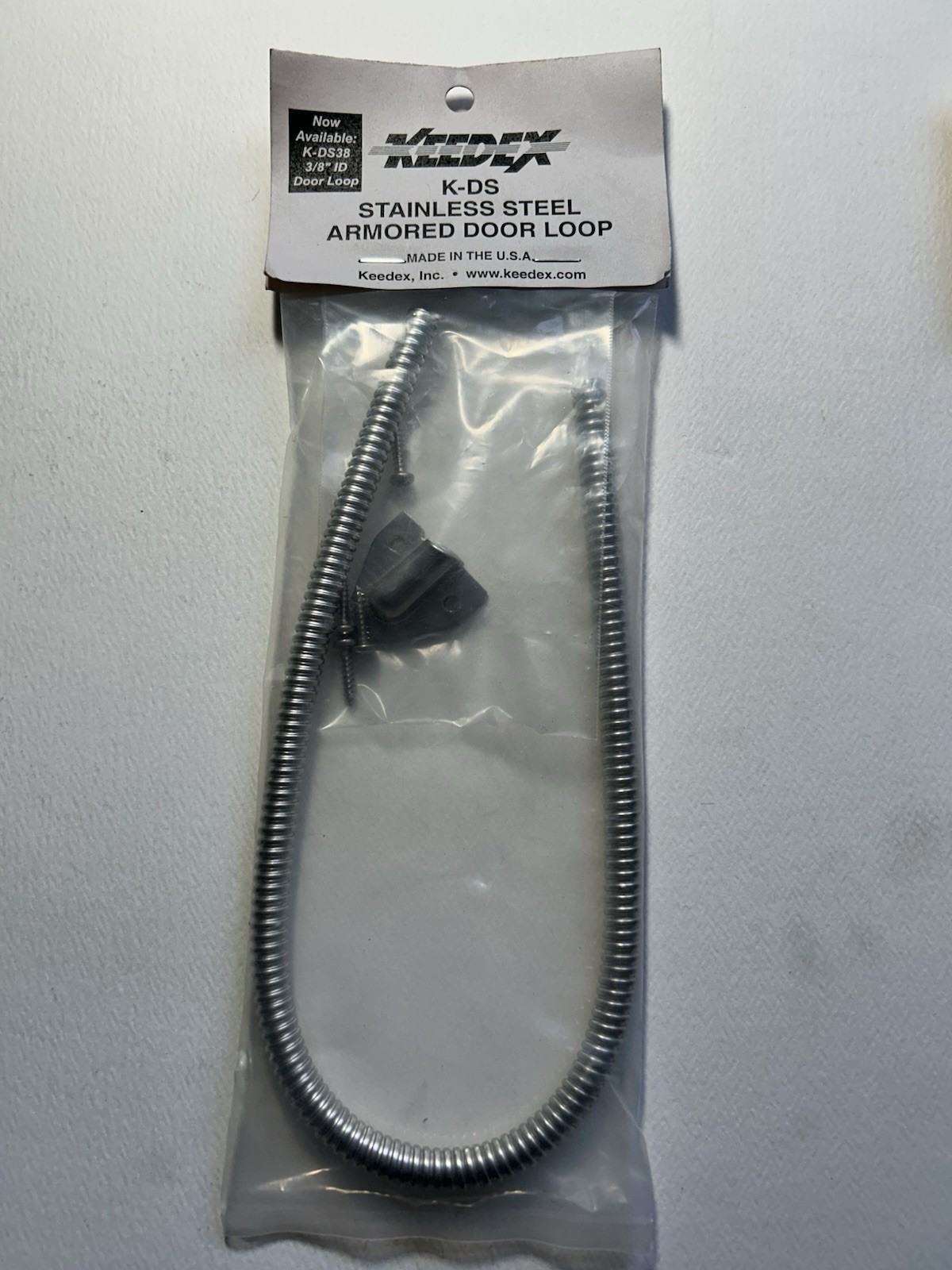 1 Ea. Keedex K-DS 1/4″ & 1 Ea. K-DS38 3/8″ Stainless Steel Armored Door Loops