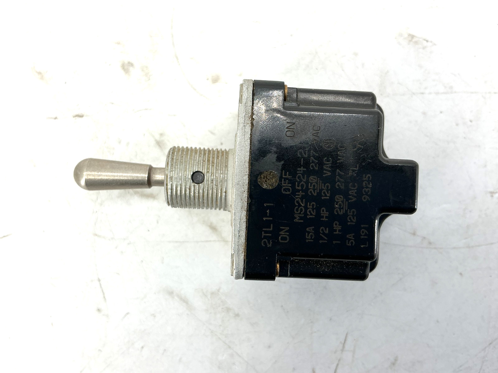 Microswitch MS24524-21 Toggle Switch On/Off/On 1/2HP 15A 277VAC 2TL1-1 MS2452421