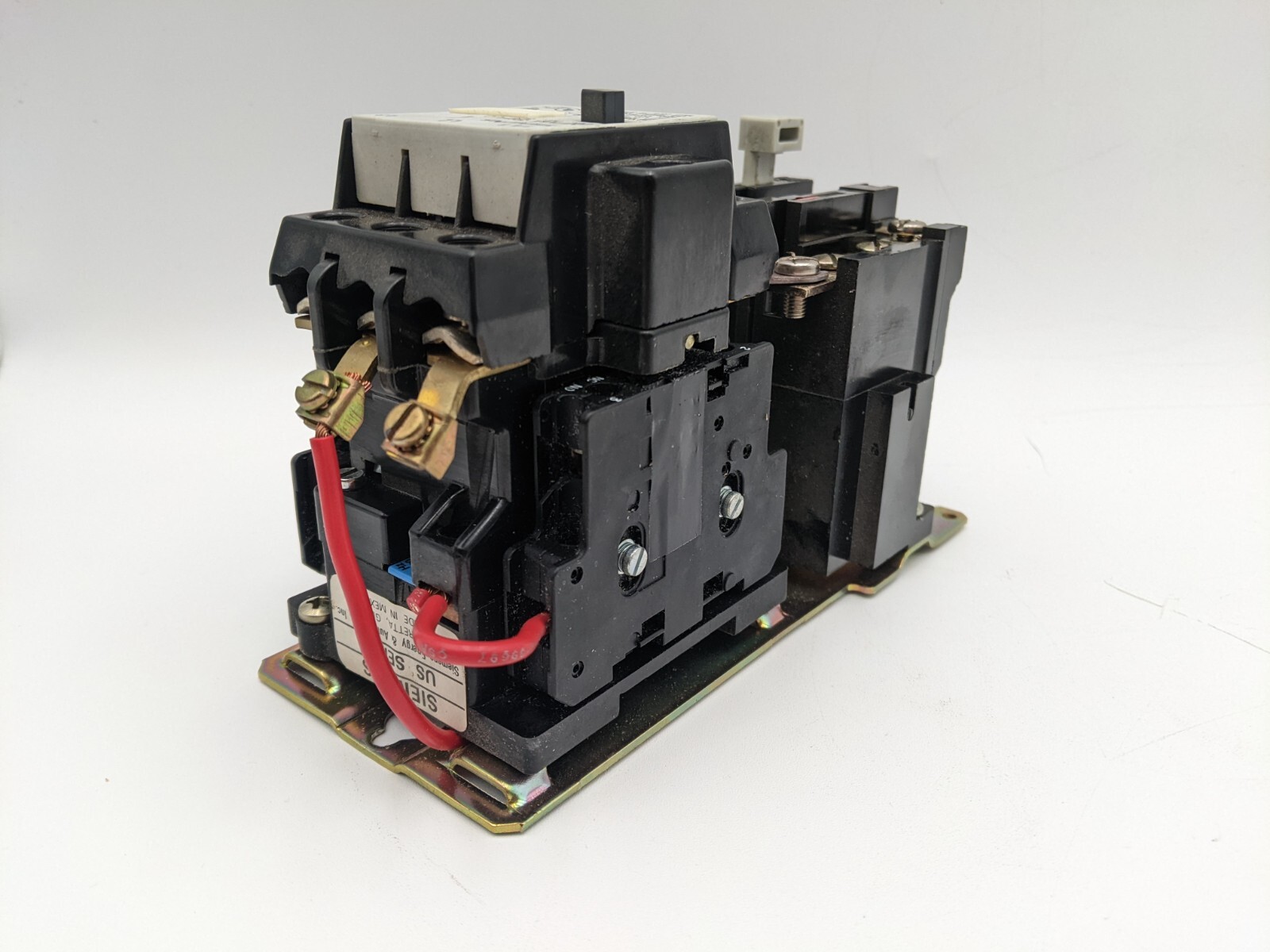 Siemens SXL CO NEMA Size-1 600 VAC 27 AMP 10 HP 3-PH 220/240 Volt Coil Starter