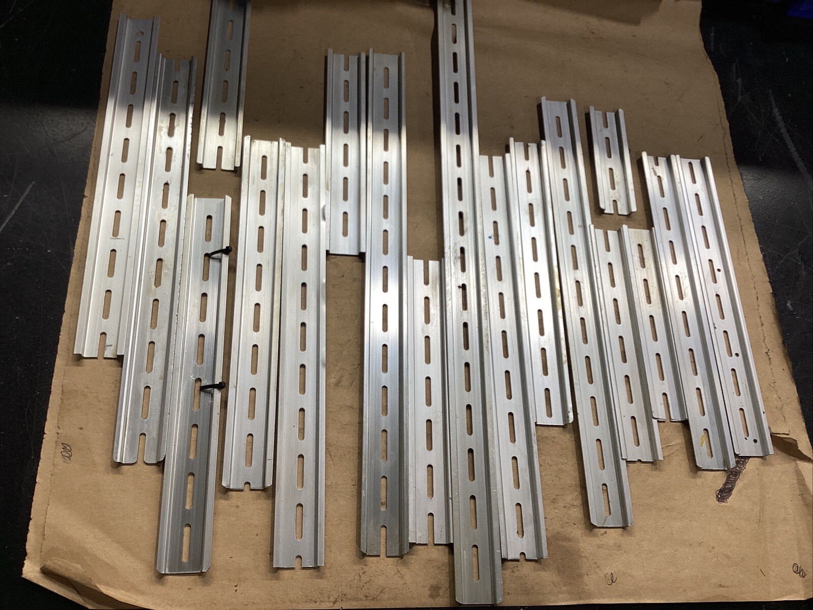 Aluminum Din Rails Lot Of 17 #654G6PR7