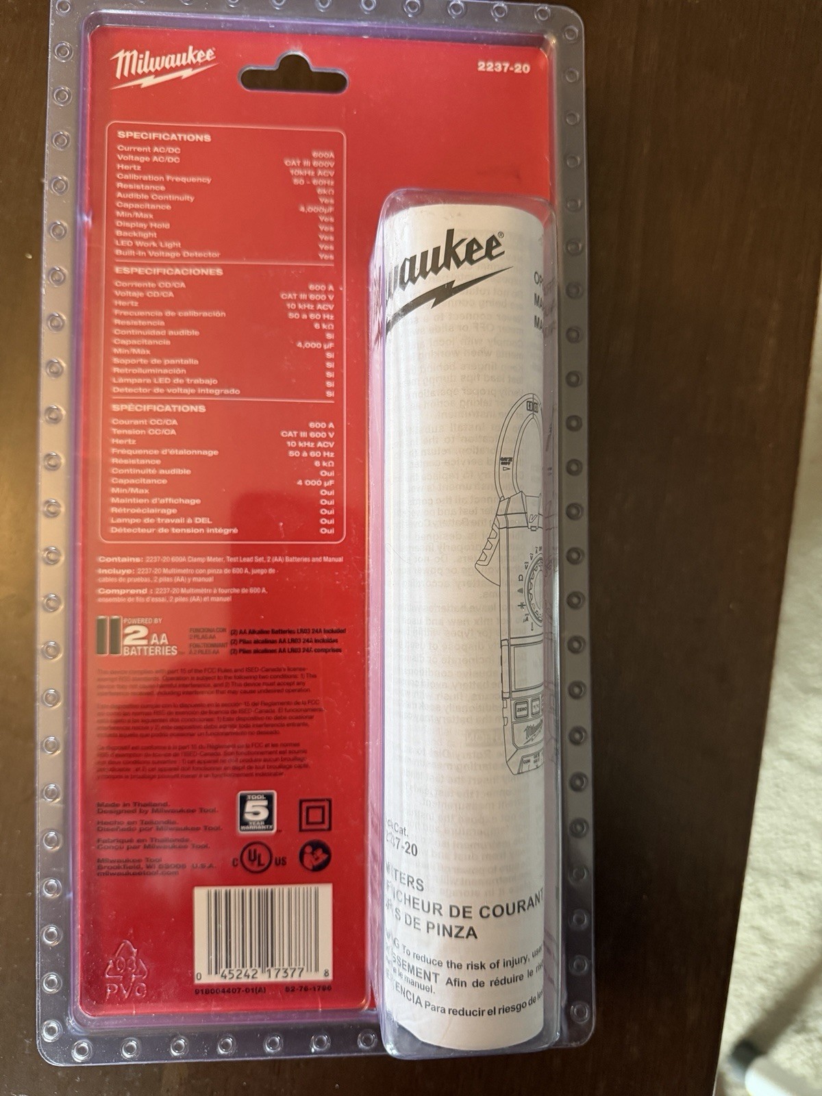 Milwaukee 2237-20 Digital Clamp Meter CAT III 600V 600A 6000 Count Backlit