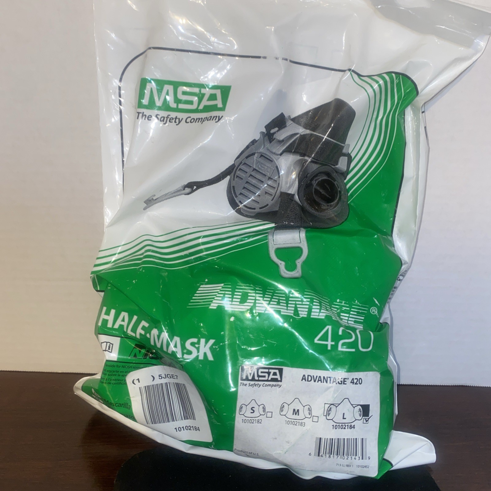 (7) MSA Advantage 420 Half Mask Respirator 10102184, Size Large, Bayonet, Black