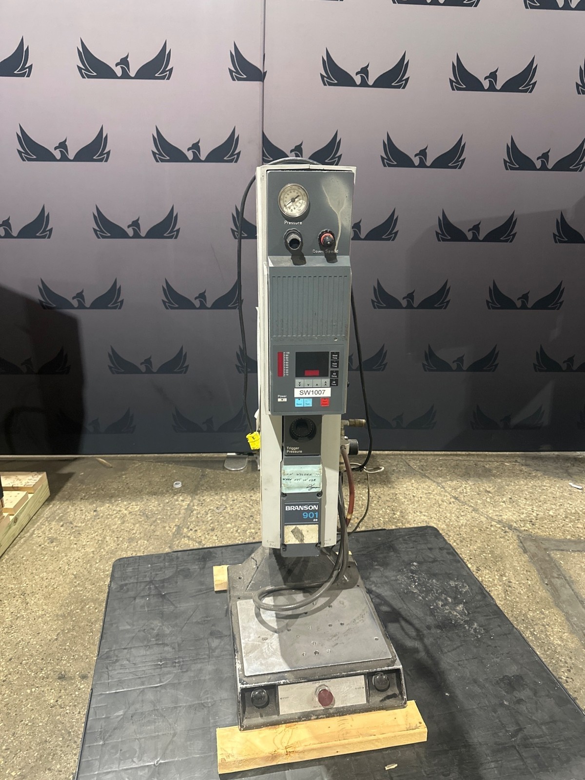 BRANSON 840IW Ultrasonic Welder USED