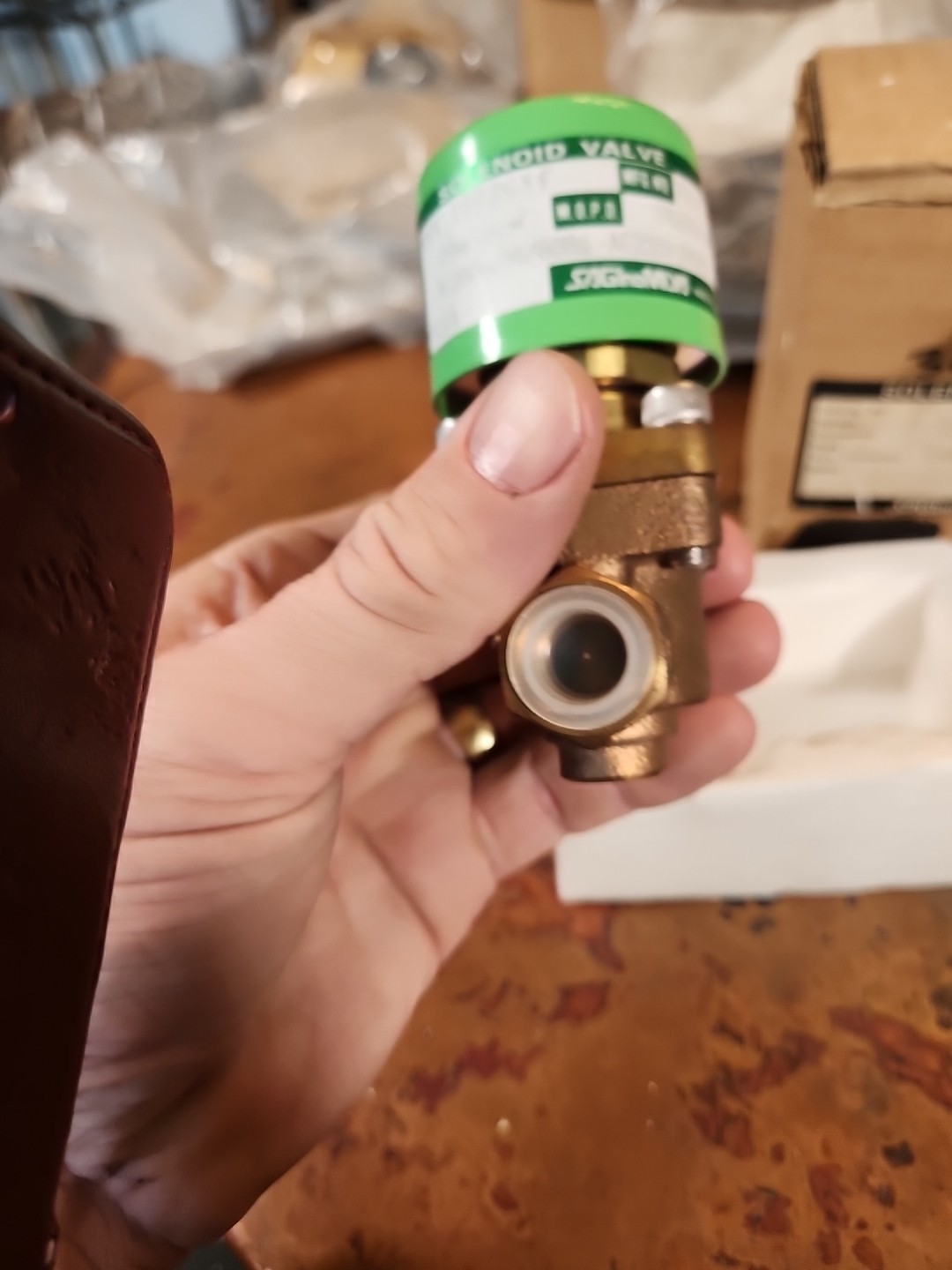Saginomiya Refrigerant Solenoid REV-1003GFX M.P. 30KGF/CM2