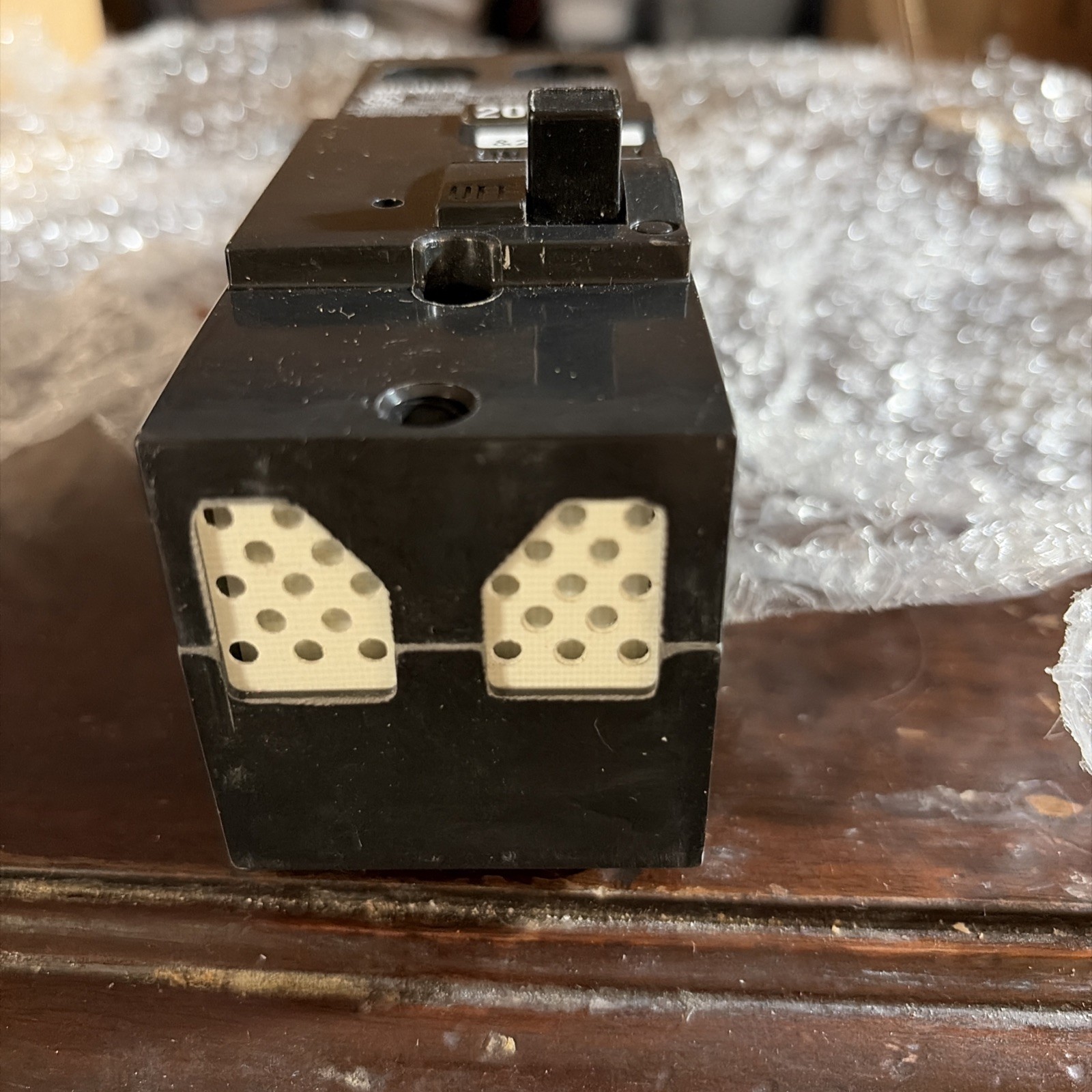 Siemens QN2200R 200-Amp 2 Pole 240-Volt Circuit Breaker