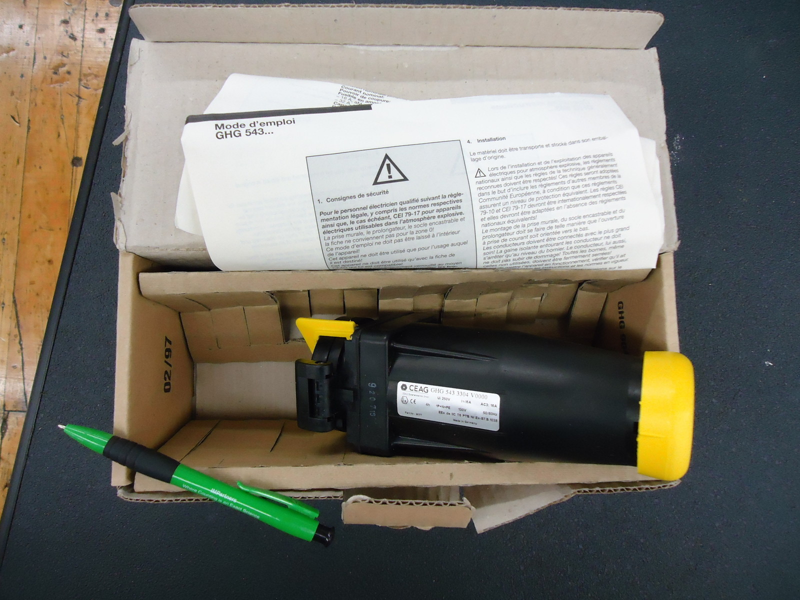CEAG GHG5433304V0000 GHG5433304V0 110V-130V 16A COUPLER. Brand New!