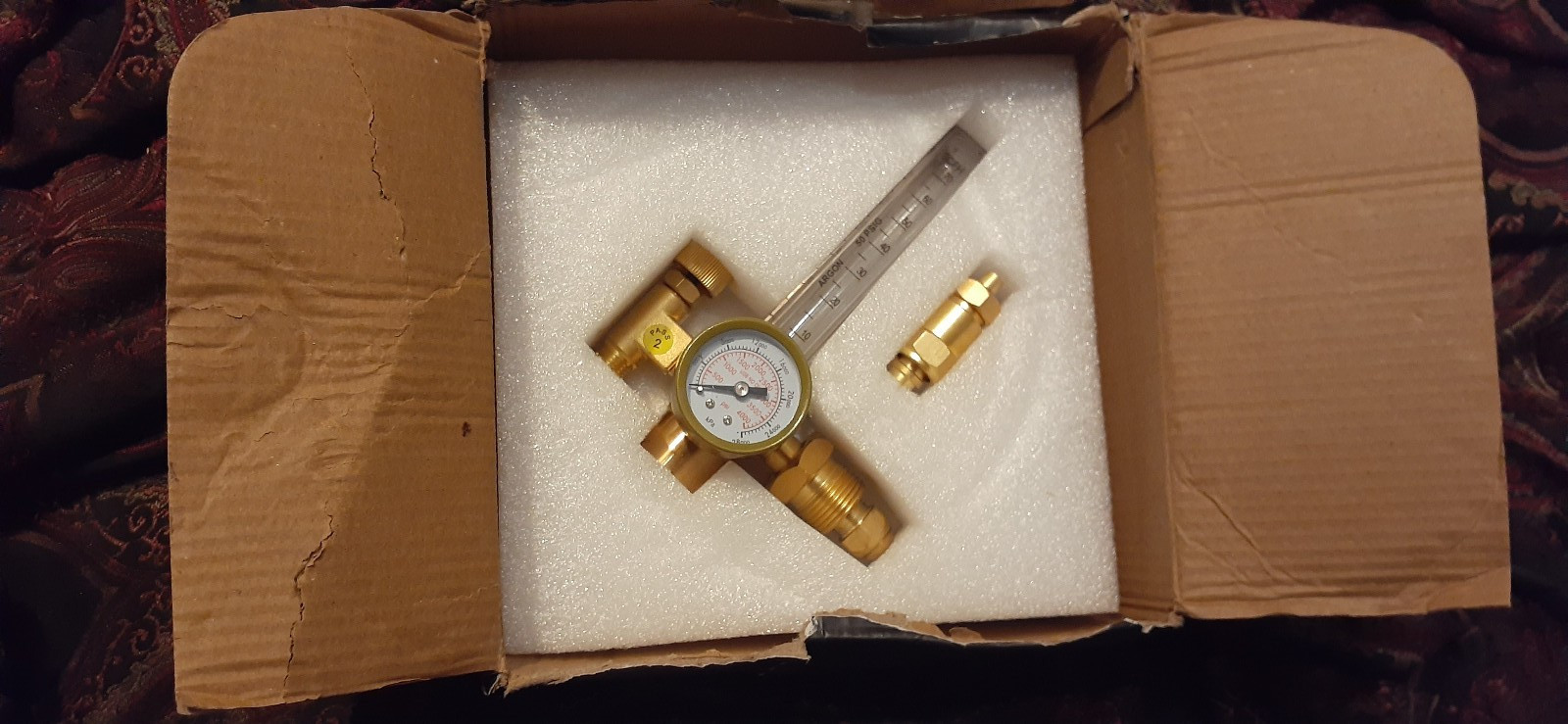 Argon / CO2 Flowmeter Regulator, RX WELD, 0-60 SCFH, 0-30L/MIN, 4000psi Inlet.