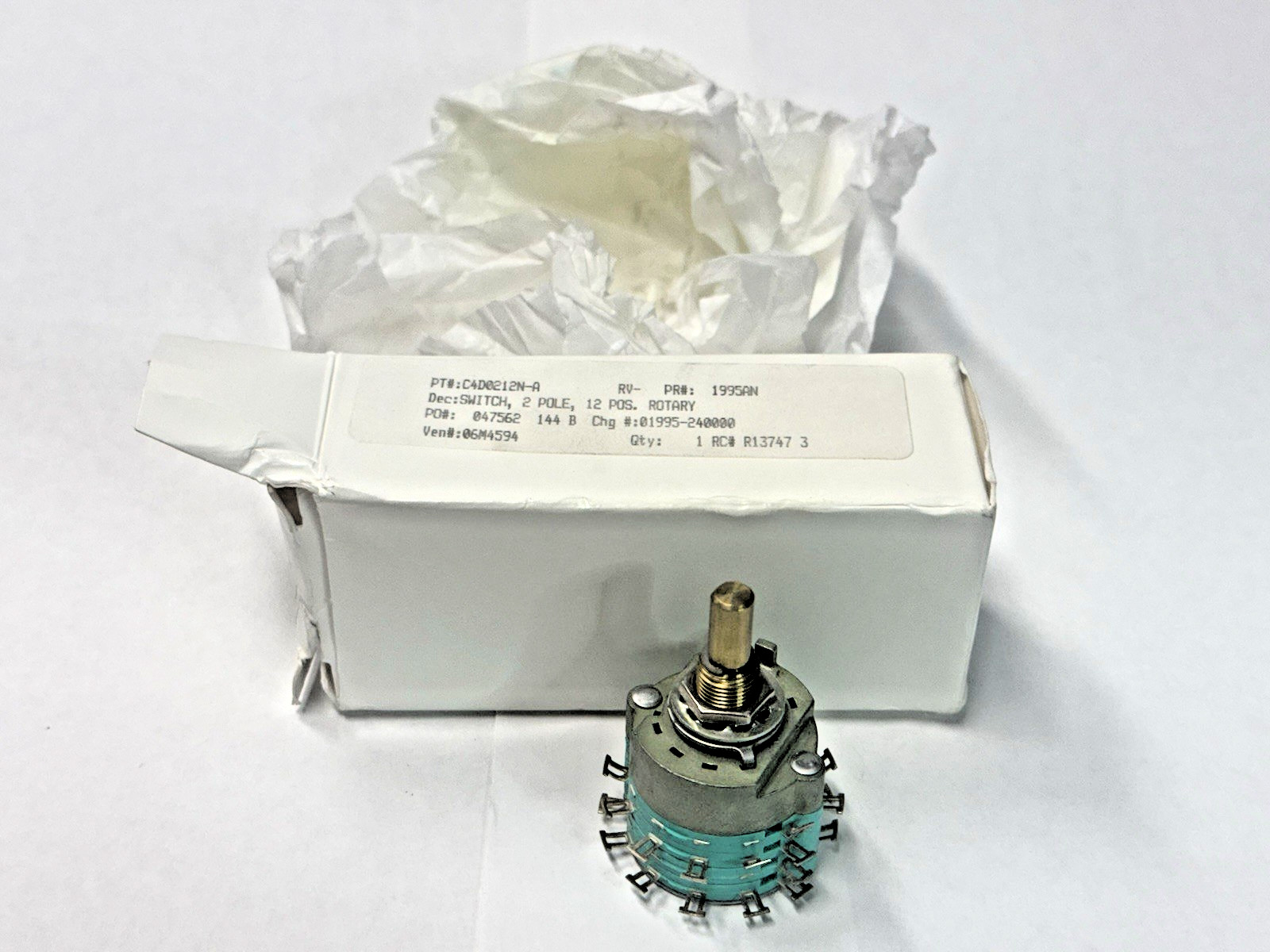 Electroswitch C4D0212N-A Rotary Switch 2 Pole 12 Position Panel Mount NOS
