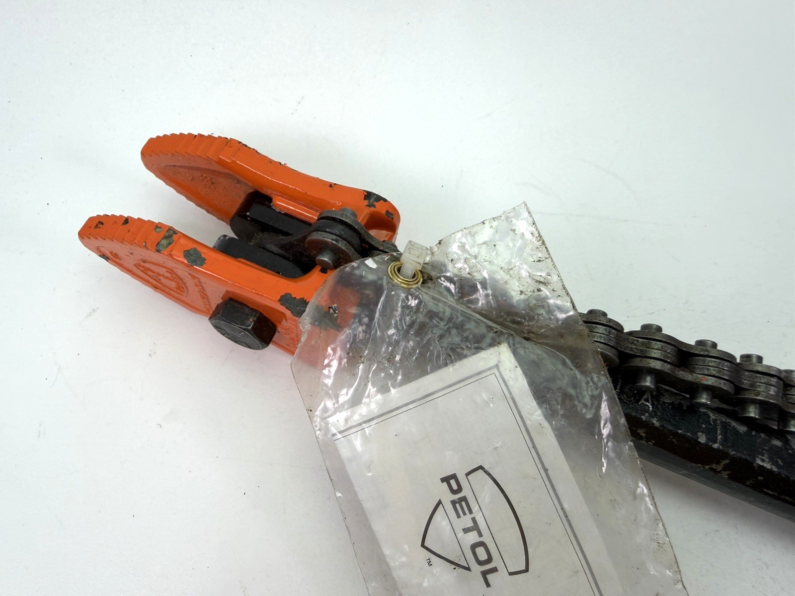 Petol-Titan C12-P Single Jaw Chain Tongs L(22.94″) D(.75″) G(2.25″) Max 3.5″