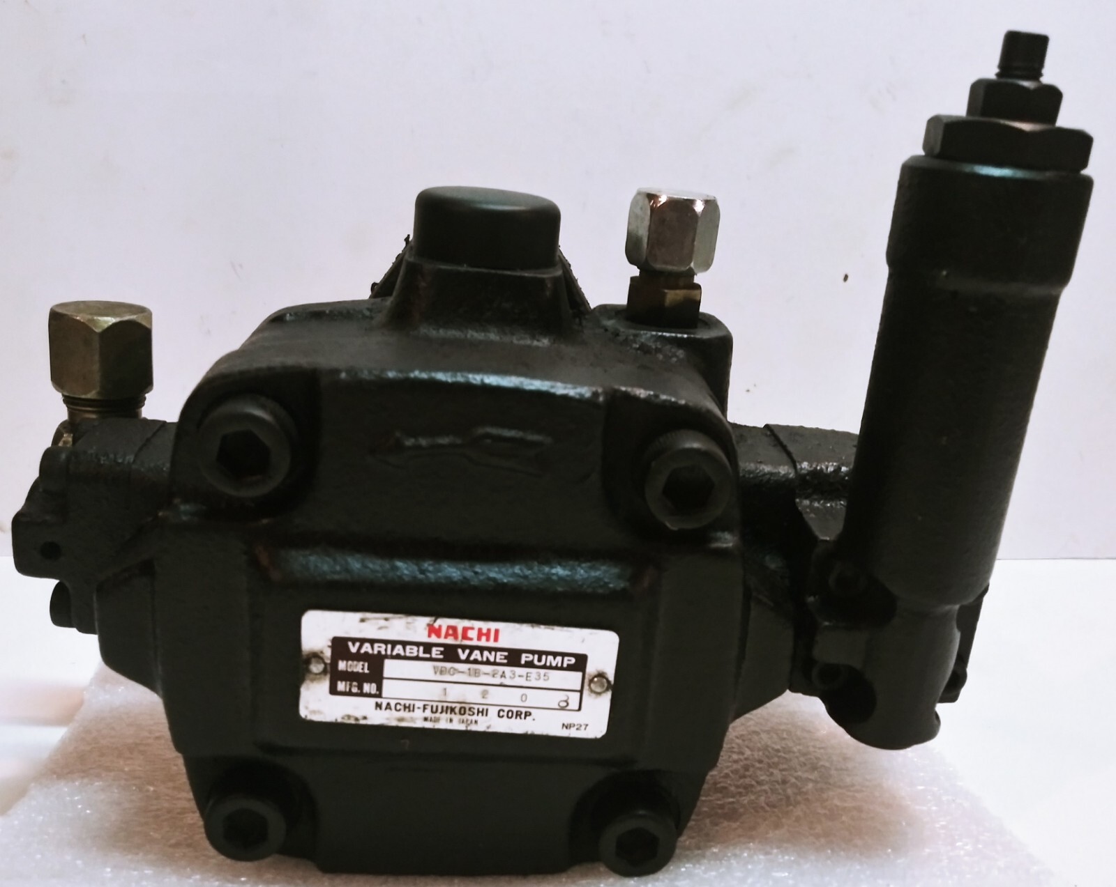 Nachi Variable Vane Pump VOC-18-2A3-E35   Inv# (365)
