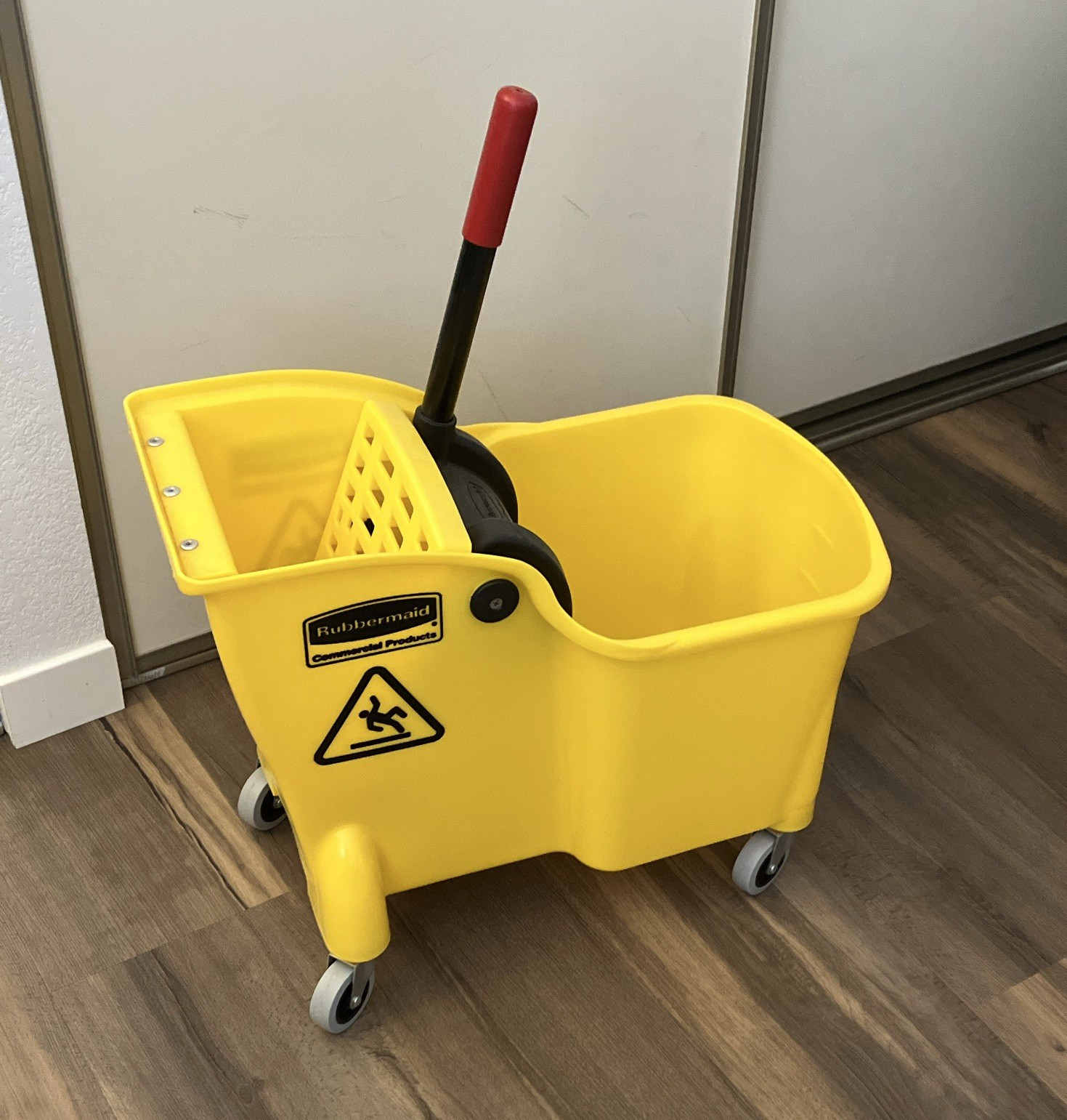 Rubbermaid Commercial Products Yellow Rolling Mop Bucket Side-Press Wringer