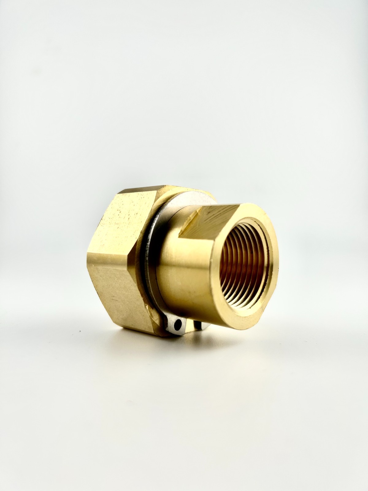 Engineered Controls 7590U-10 Chek-Lok Adapter 1-5/8″ UNF x 3/4″ FNPT Brass LP