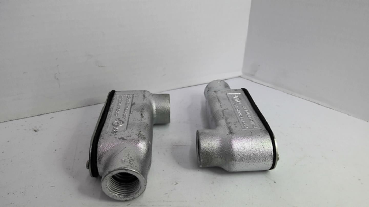 Crouse Hinds 3/4″ 21 LB75M Electrical Cover Lot of 2