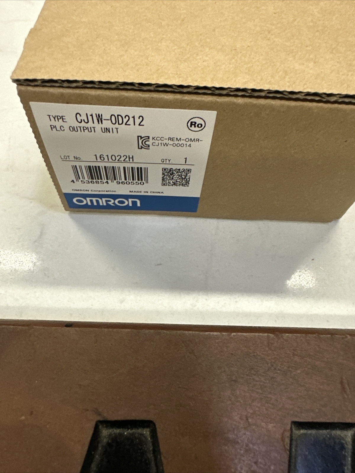 New Omron CJ1W-OD212 PLC Input Module In Box SEALED