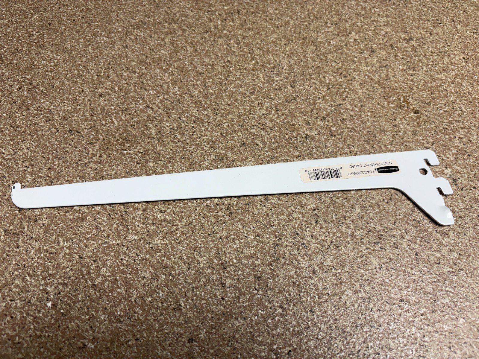 Rubbermaid 12″ Shelf Bracket White Unitrk Brkt FG4C0203WHI Choose Quantity