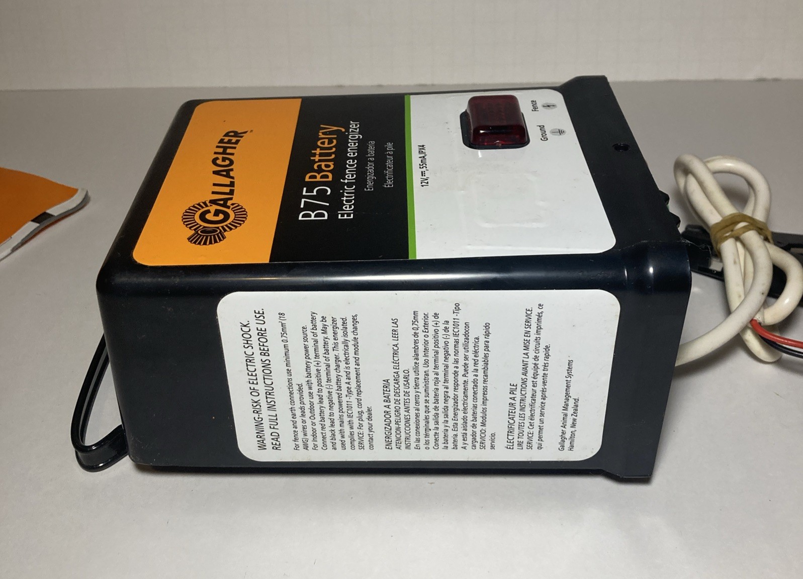 Gallagher Portable Battery Electric Fence Energizer B75 G343404- Up to 50 Acres