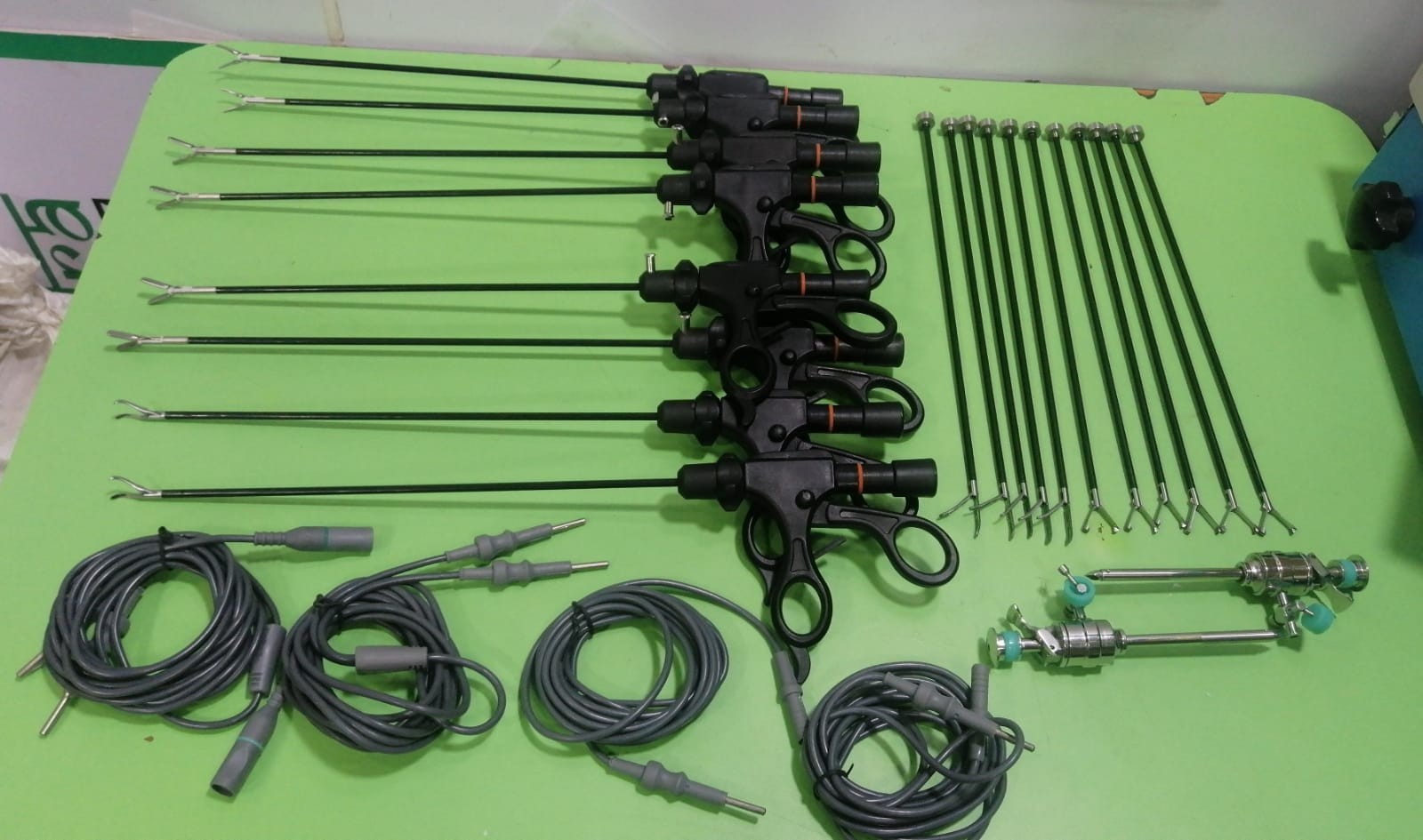 Laparoscopic Bipolar Sealer Cutter With Cable 5mm / SS Trocar 5mm/Grasper