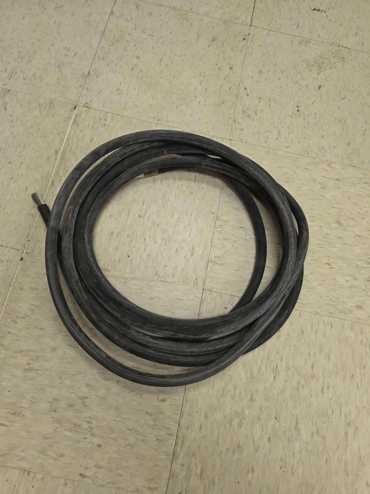 2/0 AWG Copper Wire 12-17 Ft. lengths. red or black. I can cut to length $4/ft.