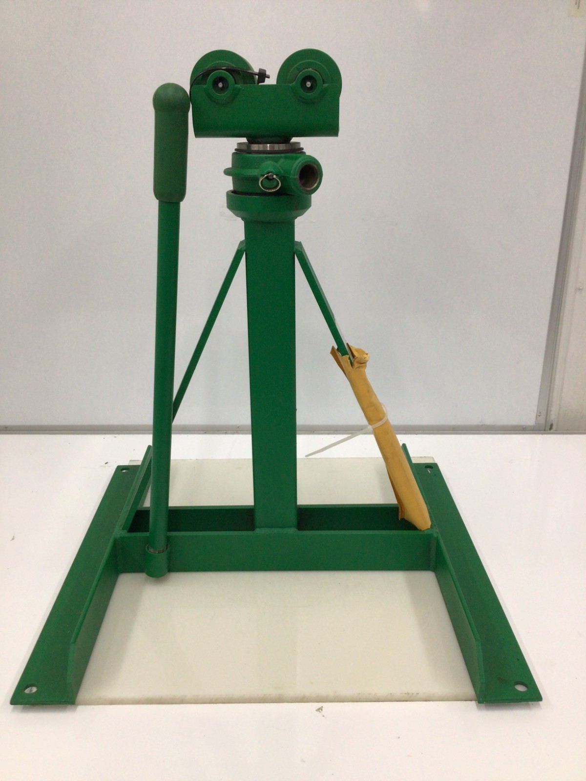 Greenlee 656 3,750 Lb Load Capacity per Level Ratcheting Reel Stand