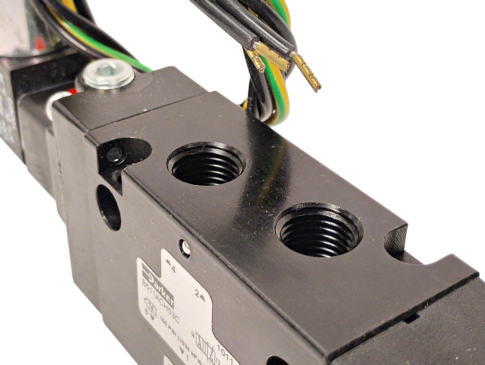 Parker B511ACH53C 150 psi Pneumatic Solenoid Valve w/ 120 V AC Coil