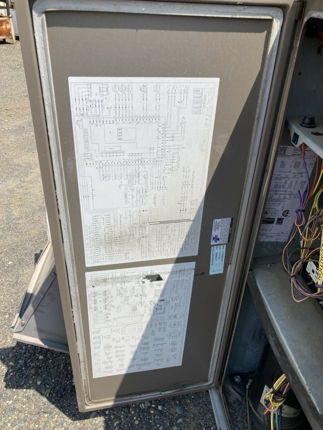 York 12.5 Ton Rooftop AC 208/230-3-60V R410A, ZF150C00N2AAA7A