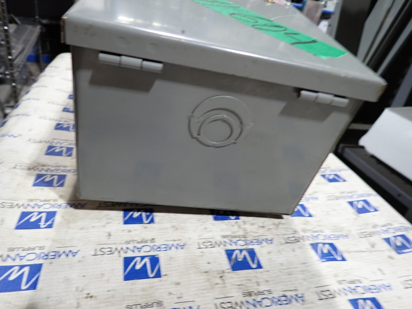 Square D PQ3603G 30 amp 600v 3p 3w Fused Busway Switch Bus Plug BP604