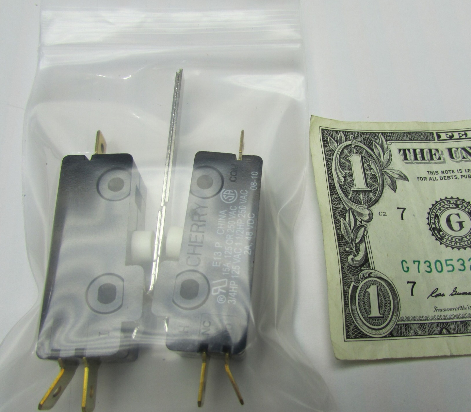 Lot 2 Cherry E13 15A NO/NC Lever Micro Switch 3/4 to 1.5 HP 125/250 V AC 48V DC