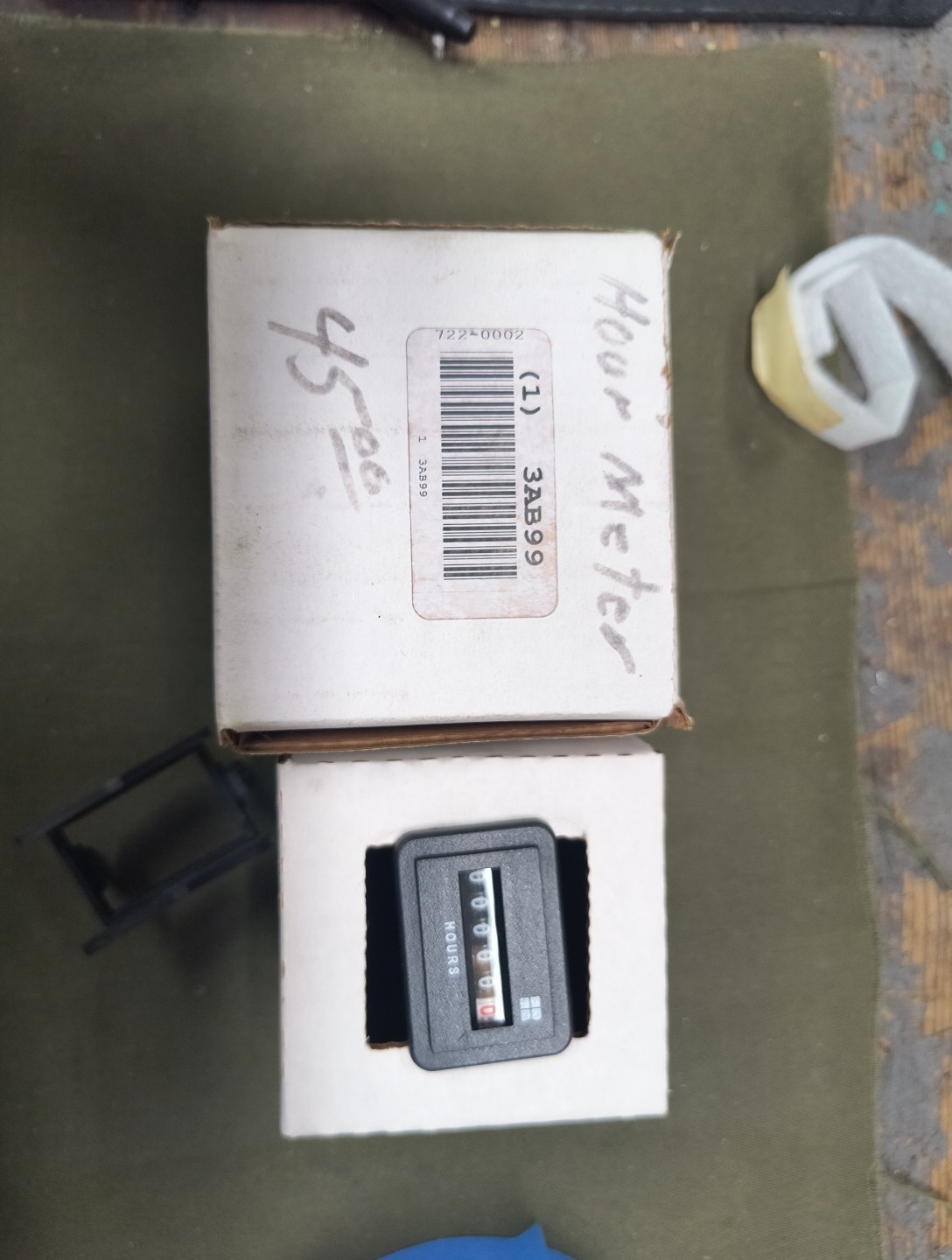HOUR METER Redington 722-0001 ,New 90-240VAC 50/60Hz | Electromechanical