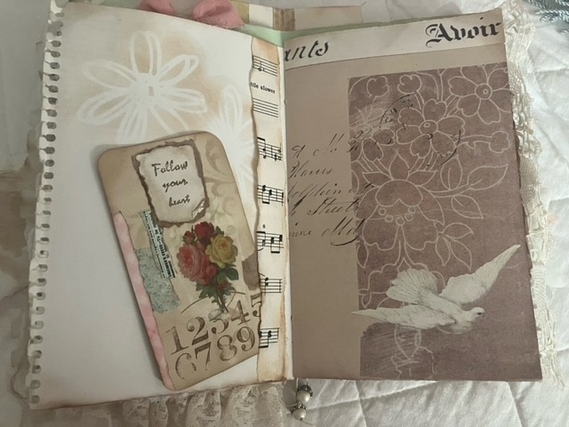 VINTAGE STYLE HANDMADE JUNK JOURNAL-«A Graceful Life»