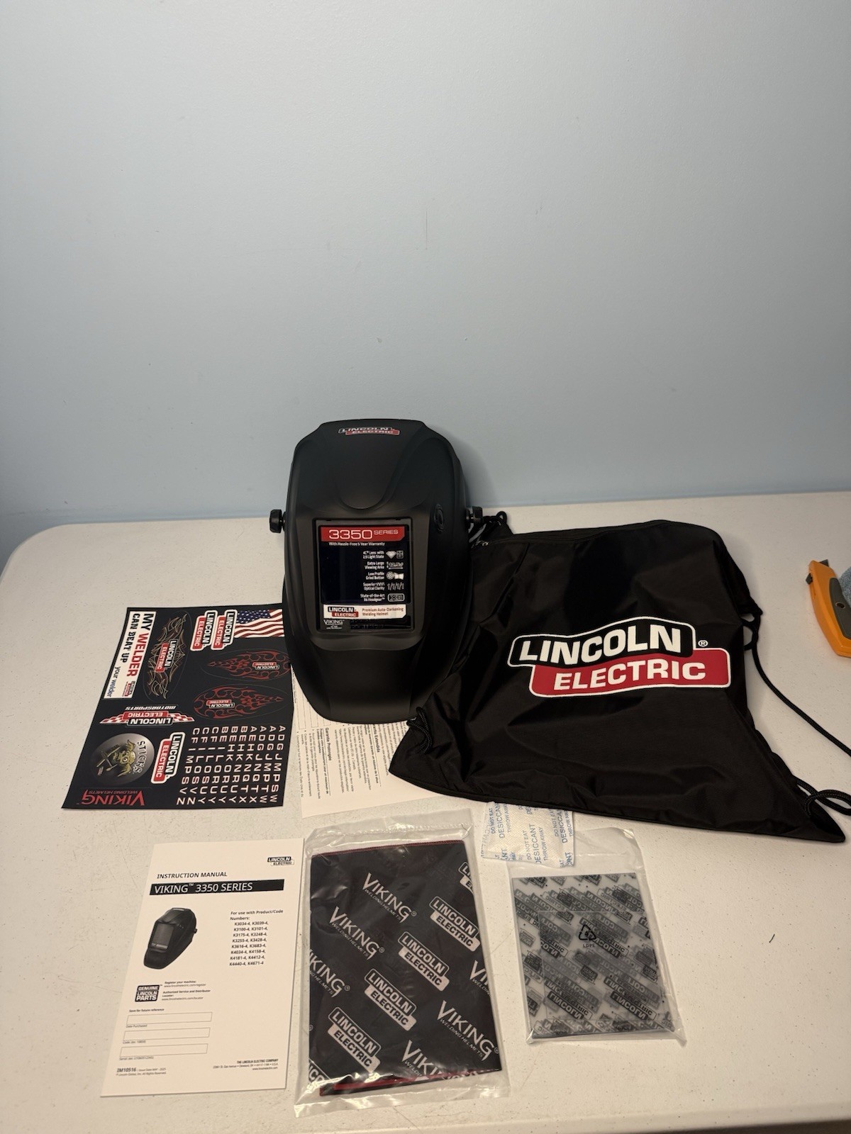 NEW Lincoln Electric K3034-4 VIKING 3350 Auto Darkening Welding Helmet Matte