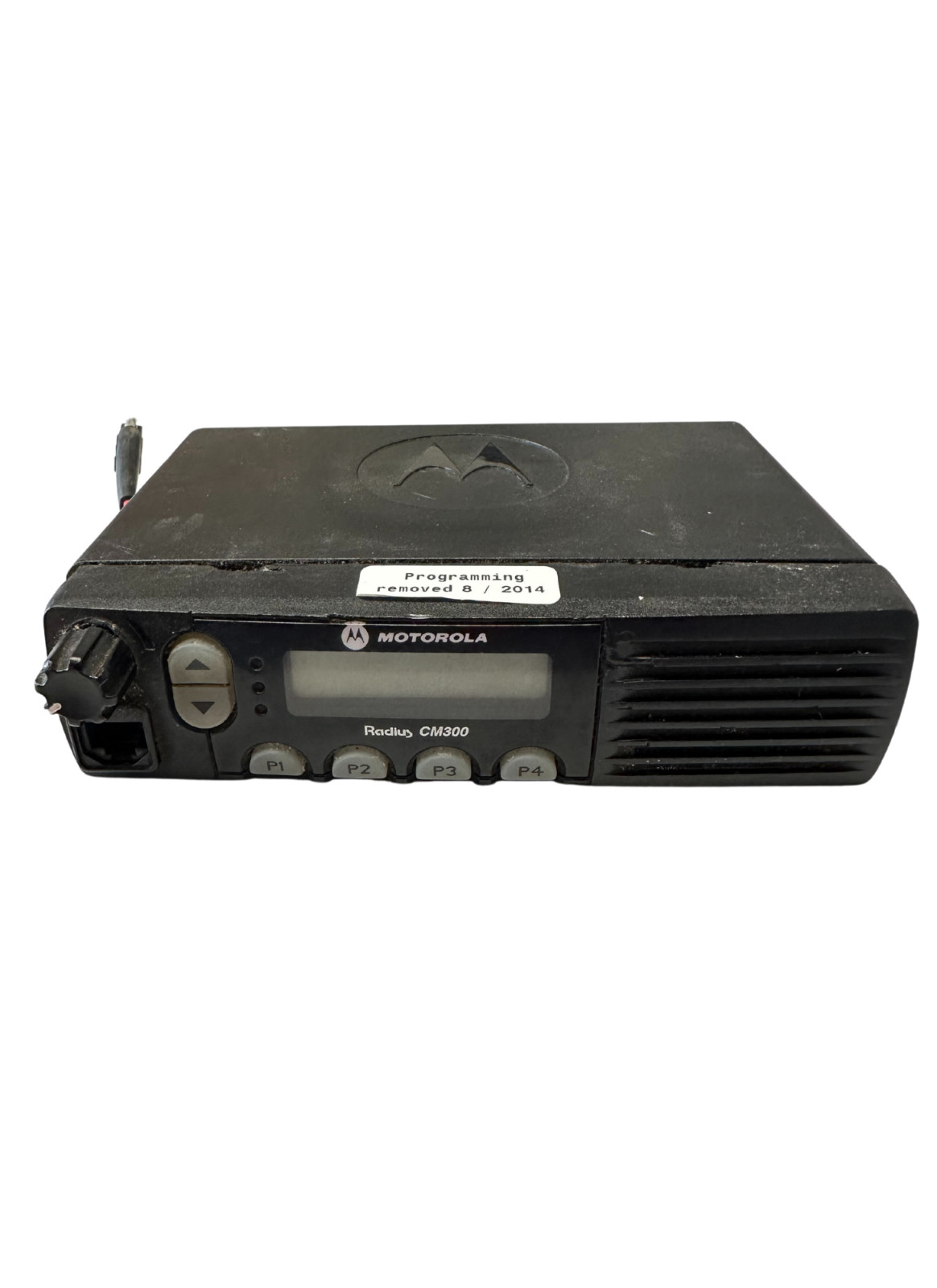 Motorola Radius CM300 438-470 MHz UHF 40 W Two Way Radio AAM50RPF9AA1AN – Crack