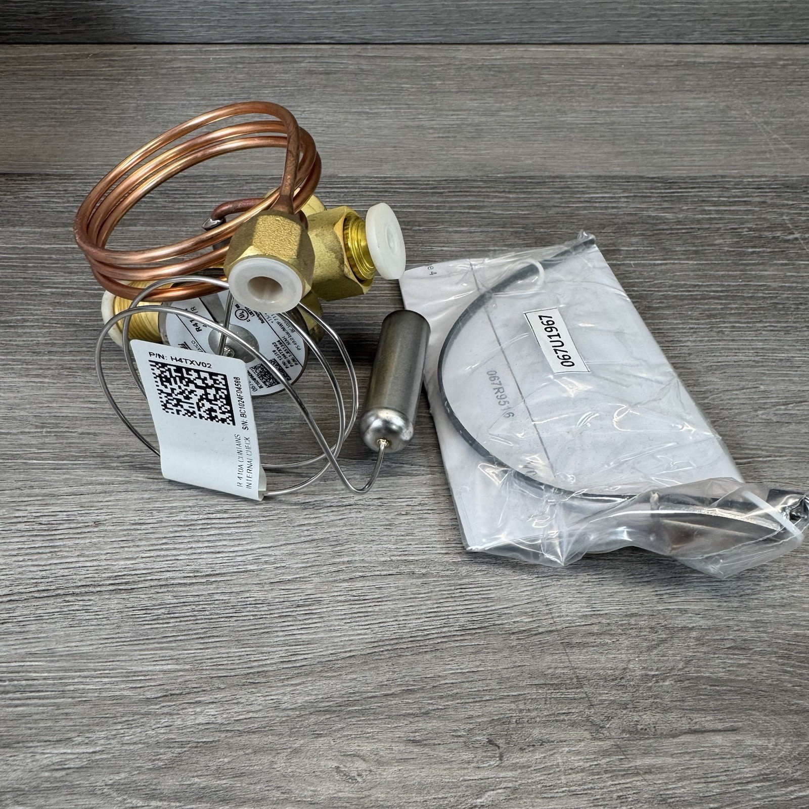 Danfoss 067U3881 12J19 Thermostatic Expansion Valve 4-3 ton R-410A