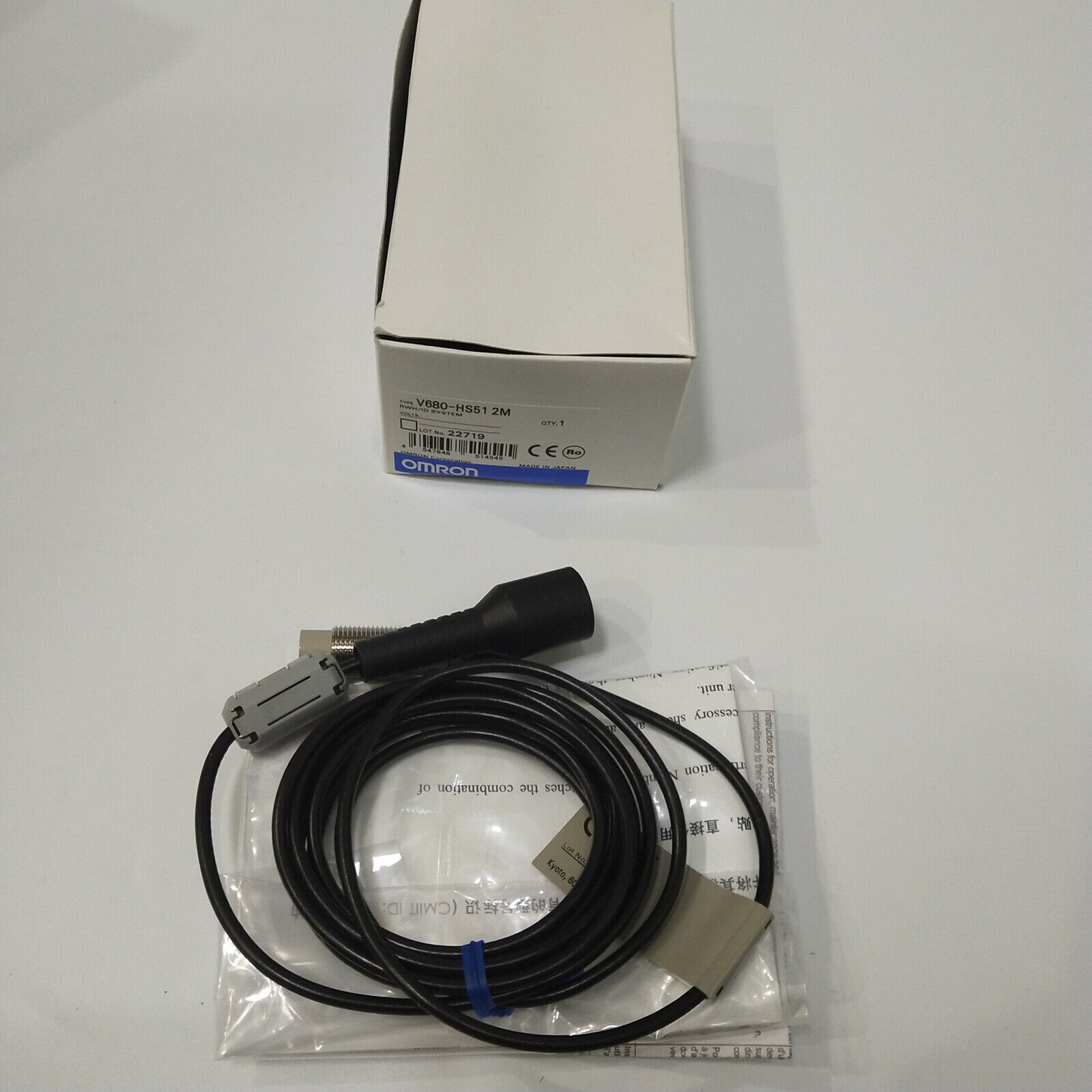 1PC New Omron V680-HS51 Photoelectric Switch Expedited Shipping V680HS51