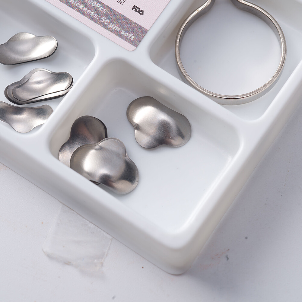 100Pcs Dental Matrices Kit Matrix Sectional Contoured Metal 50 μm & 2 Ring Delta